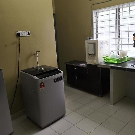 Desa Kemboja Homestay Pantai Cenang  Exteriér fotografie