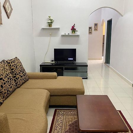 Desa Kemboja Homestay Pantai Cenang  Exteriér fotografie